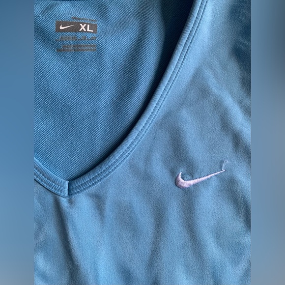 NIKE light blue sleeveless tank top, XL - Picture 3 of 5